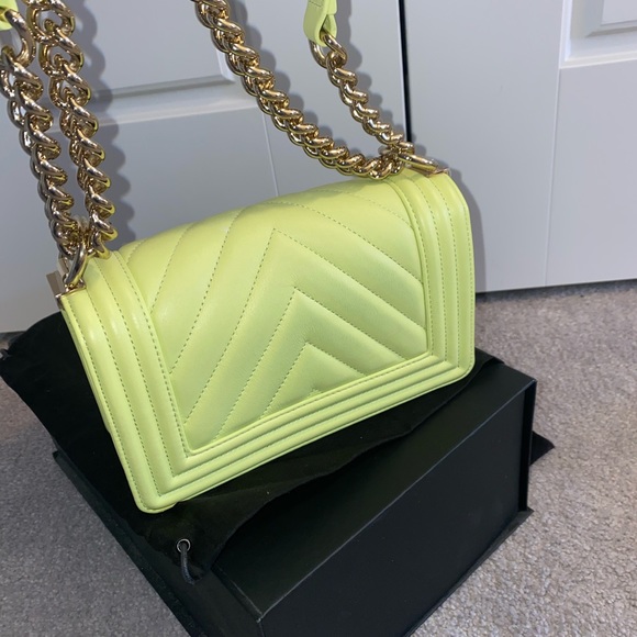 *RARE* Small Chanel Boy Flap Bag Chevron Lambskin - Picture 6 of 9
